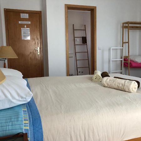 Ponta Delgada Azores Holidays House -B&B - Suites - Self Check-In Keyboard מראה חיצוני תמונה