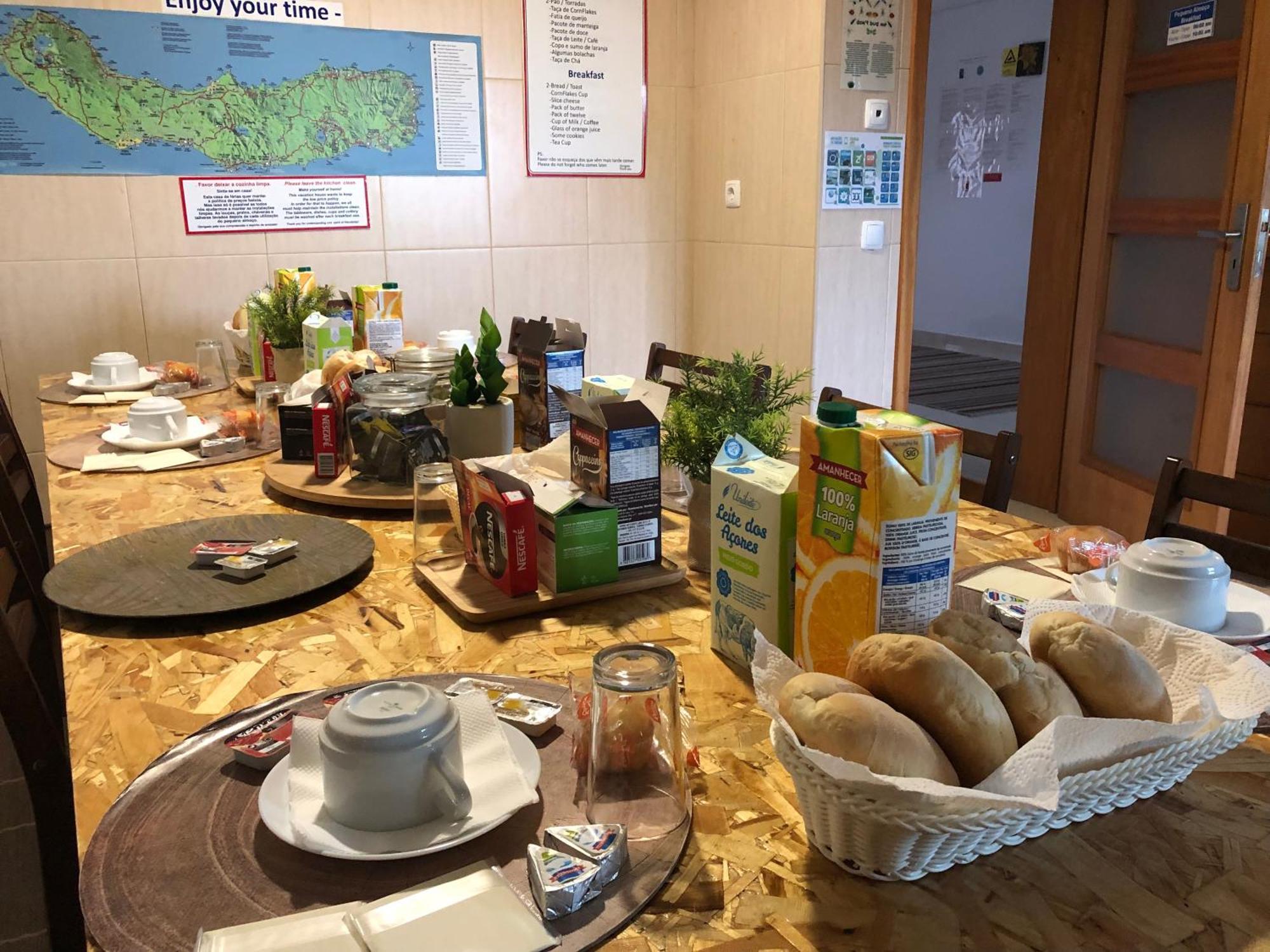 Ponta Delgada Azores Holidays House -B&B - Suites - Self Check-In Keyboard מראה חיצוני תמונה