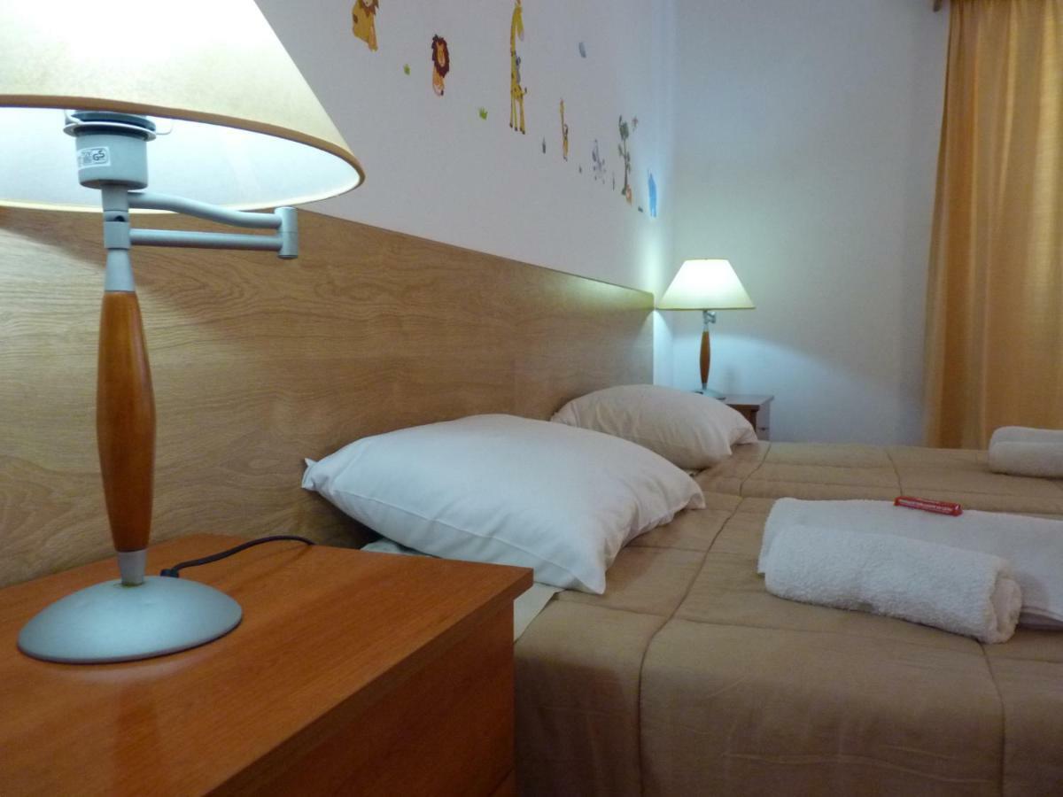 Ponta Delgada Azores Holidays House -B&B - Suites - Self Check-In Keyboard מראה חיצוני תמונה